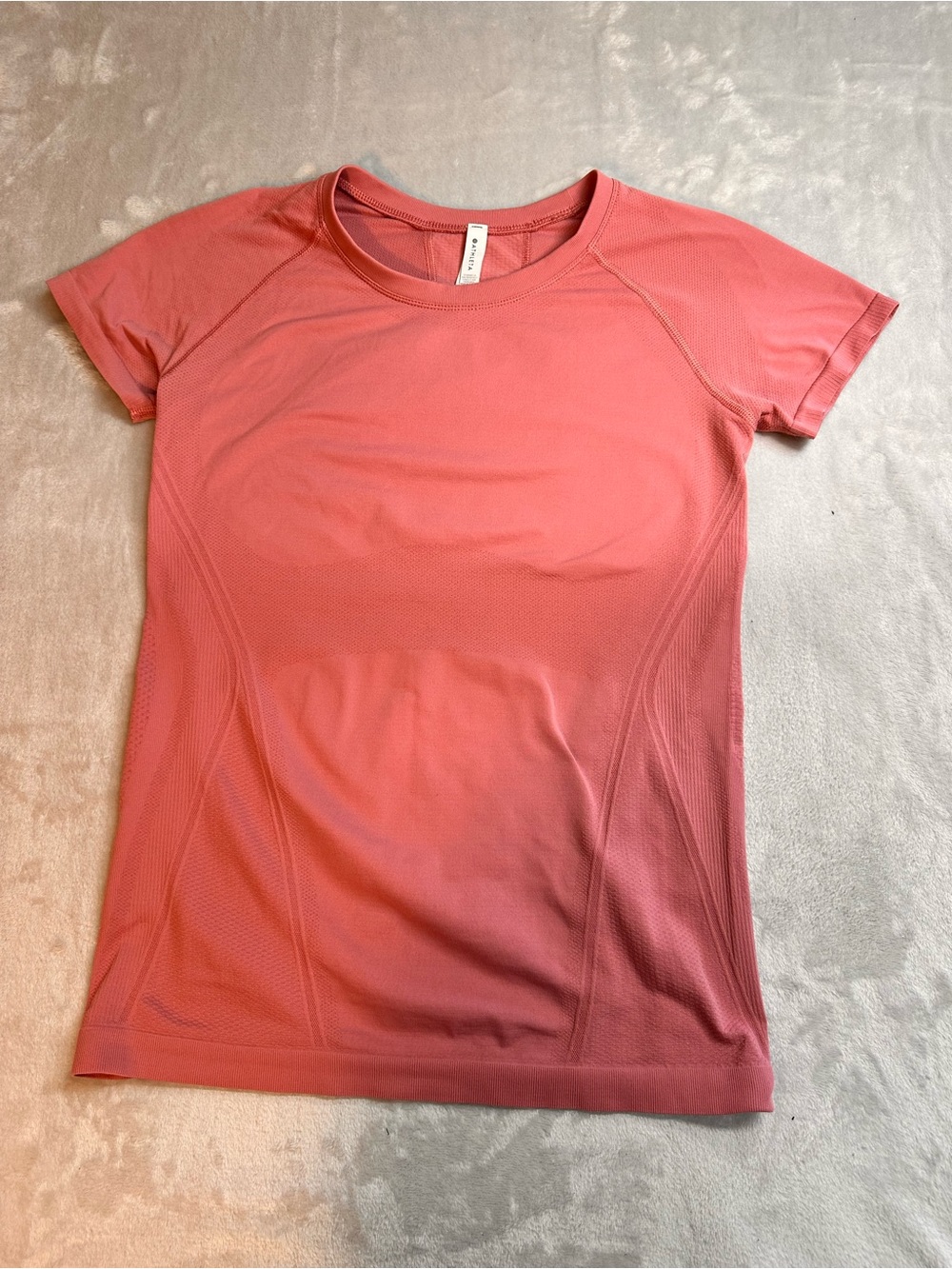 Athleta Momentum Seamless Tee Small Pink Short Sleeve Athletic Workout Top